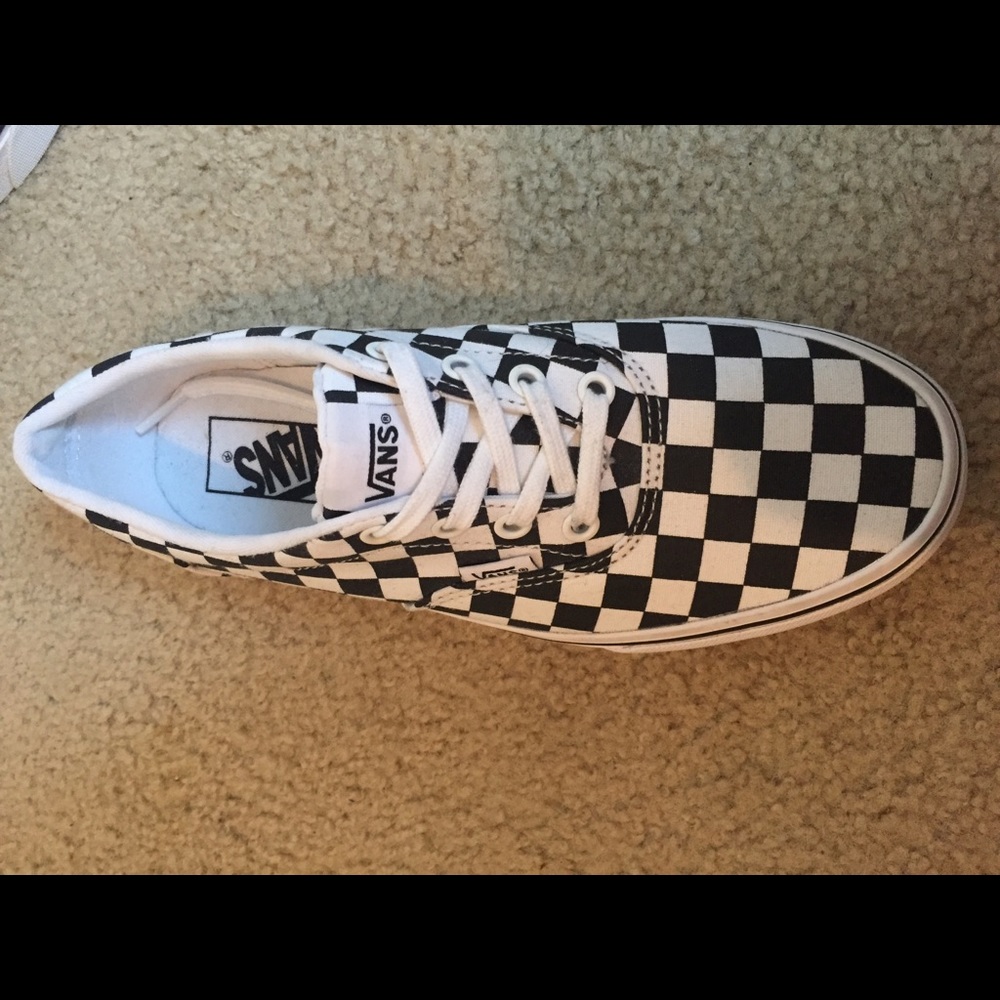 Vans - Picture 2 of 3
